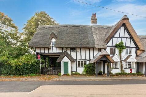 9 South End Road, Milton Bryan, Milton Keynes  Bedfordshire MK17 9HS