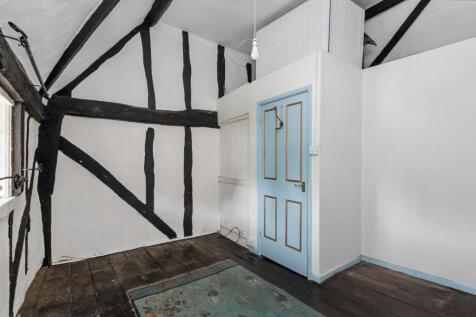 9 South End Road, Milton Bryan, Milton Keynes  Bedfordshire MK17 9HS