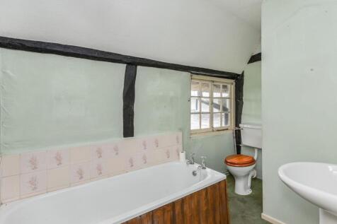 9 South End Road, Milton Bryan, Milton Keynes  Bedfordshire MK17 9HS