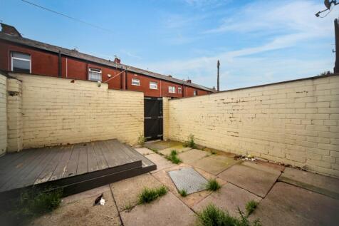 8 Armstrong Street, Horwich, Bolton, Greater Manchester, BL6 5PW