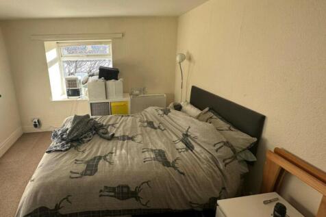 Flat B, 23 Horsemarket, Barnard Castle, County Durham DL12 8LX