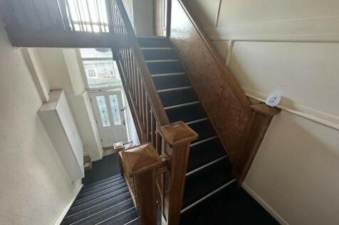 Flat B, 23 Horsemarket, Barnard Castle, County Durham DL12 8LX