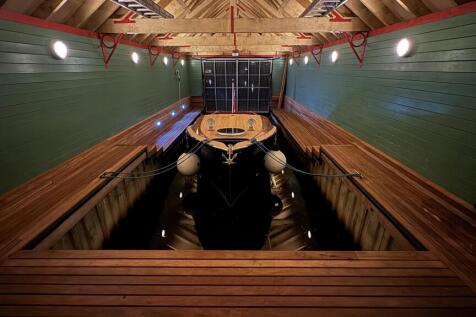 Doannee House, Fishery Road, Bray, Berkshire, SL6 1UN