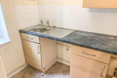 34 Austin Close, Frome, Somerset BA11 5AY