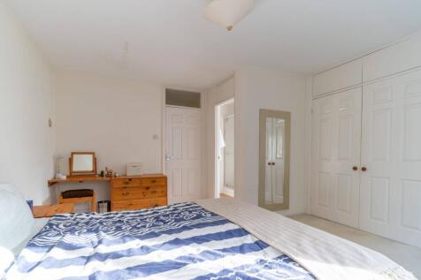 Alhamra, Widford Road, Much Hadham, Hertfordshire, SG10 6AT