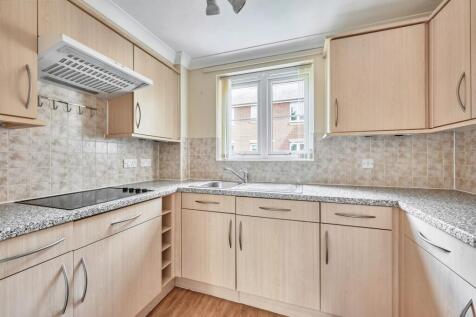 Flat 21 Chancellor Court, Broomfield Road, Chelmsford CM1 1RY