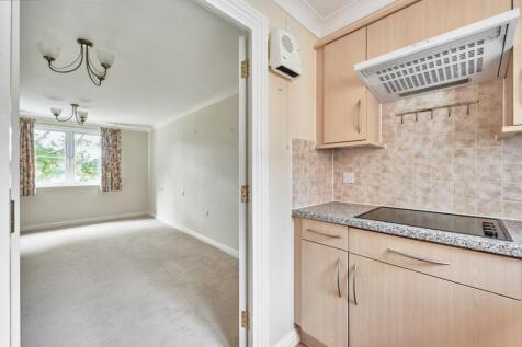 Flat 21 Chancellor Court, Broomfield Road, Chelmsford CM1 1RY