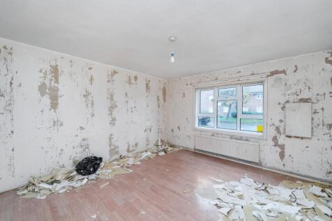 Flat 77 New Road, Datchet, Slough,SL3 9JA