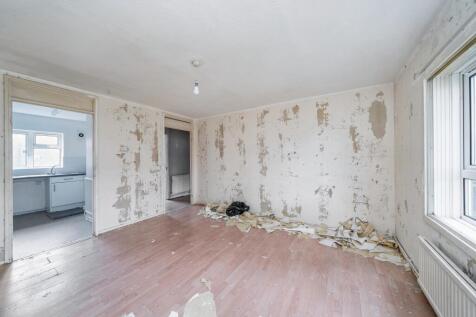 Flat 77 New Road, Datchet, Slough,SL3 9JA