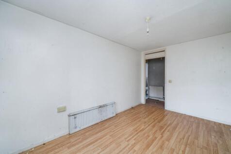 Flat 77 New Road, Datchet, Slough,SL3 9JA