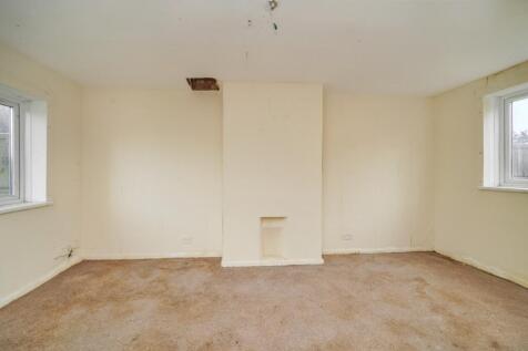 15 Monarch Close, Feltham TW14 8BB