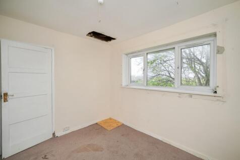 15 Monarch Close, Feltham TW14 8BB