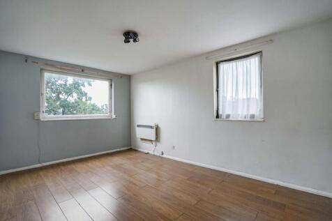 Flat 23 Keats House, Porchester Mead, Beckenham, BR3 1TD