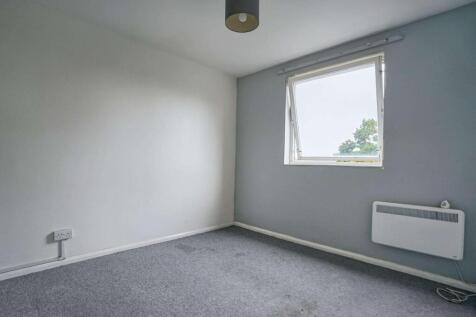 Flat 23 Keats House, Porchester Mead, Beckenham, BR3 1TD