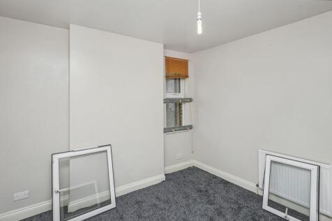 Ground Floor Flat, 37 St Stephen&#39;s Road, Bow, London E6 1AN