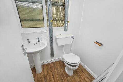 Ground Floor Flat, 37 St Stephen&#39;s Road, Bow, London E6 1AN