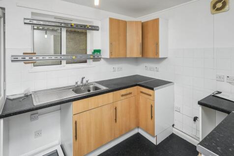 Ground Floor Flat, 37 St Stephen&#39;s Road, Bow, London E6 1AN
