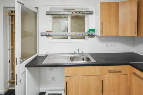 Ground Floor Flat, 37 St Stephen&#39;s Road, Bow, London E6 1AN