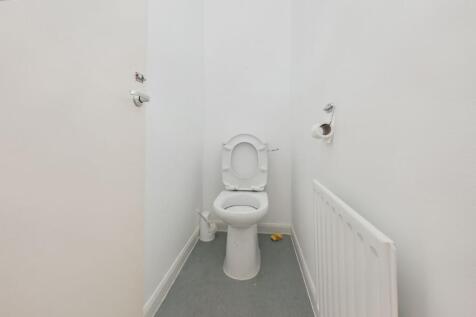 70 Madells, Epping, Essex CM16 4NN