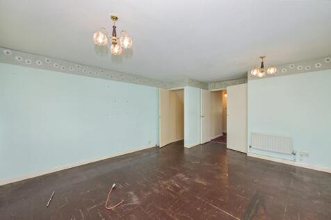 70 Madells, Epping, Essex CM16 4NN