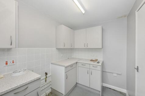 70 Madells, Epping, Essex CM16 4NN