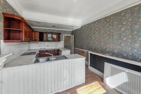 56 Englewood Road, Clapham South, London SW12 9NY