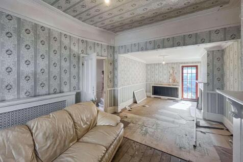 56 Englewood Road, Clapham South, London SW12 9NY