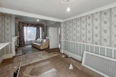 56 Englewood Road, Clapham South, London SW12 9NY