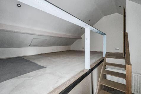 56 Englewood Road, Clapham South, London SW12 9NY