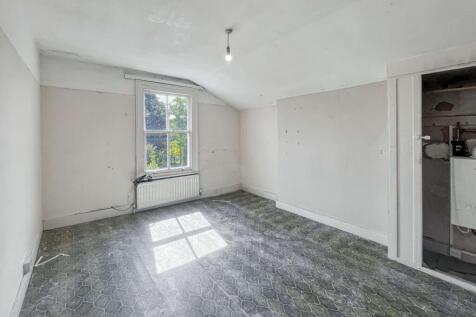 56 Englewood Road, Clapham South, London SW12 9NY