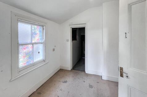 56 Englewood Road, Clapham South, London SW12 9NY