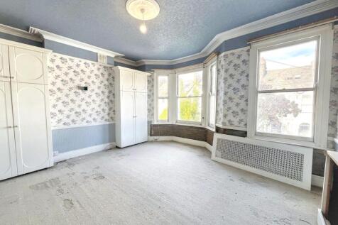 56 Englewood Road, Clapham South, London SW12 9NY