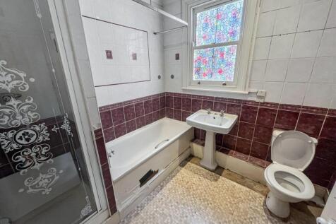 56 Englewood Road, Clapham South, London SW12 9NY