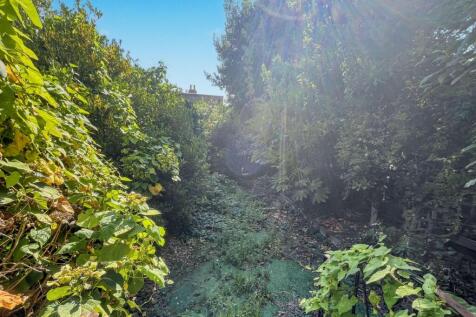 56 Englewood Road, Clapham South, London SW12 9NY