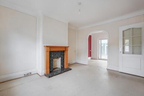 7 Greyhound Chase, Ashford, Kent, TN23 5LL