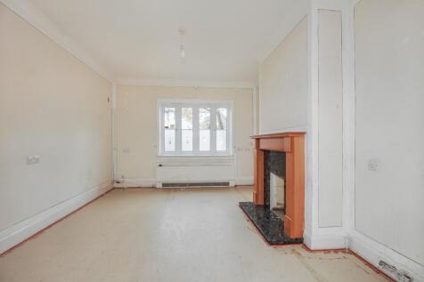 7 Greyhound Chase, Ashford, Kent, TN23 5LL