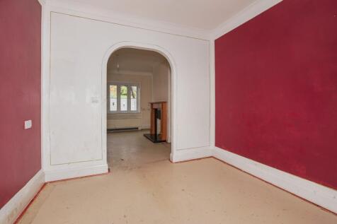 7 Greyhound Chase, Ashford, Kent, TN23 5LL