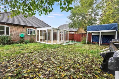 7 Greyhound Chase, Ashford, Kent, TN23 5LL