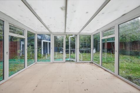 7 Greyhound Chase, Ashford, Kent, TN23 5LL