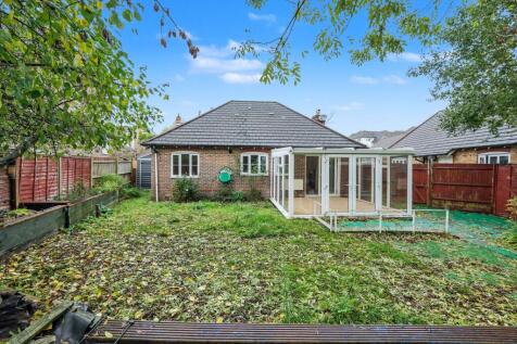 7 Greyhound Chase, Ashford, Kent, TN23 5LL