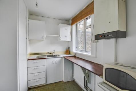 Flat 7 Hinchinbrook House, Mortimer Crescent, Kilburn, London, NW6 5UP