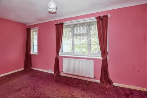 19 Escott Gardens, Mottingham, London, SE9 4BQ