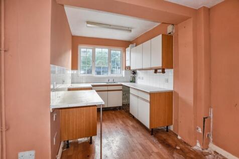 19 Escott Gardens, Mottingham, London, SE9 4BQ