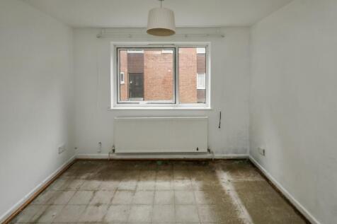 Flat 7 Anvil Court, Marsh Road, Luton, Bedfordshire, LU3 2RB