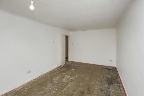 Flat 7 Anvil Court, Marsh Road, Luton, Bedfordshire, LU3 2RB