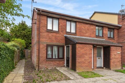 Flat 31, Cotton Avenue, Acton, London, W3 6YE