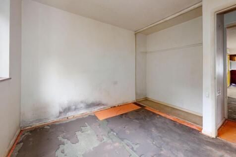 Flat 31, Cotton Avenue, Acton, London, W3 6YE