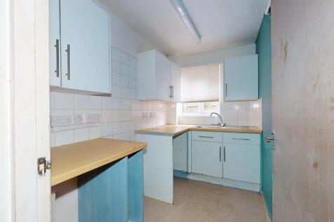 Flat 31, Cotton Avenue, Acton, London, W3 6YE