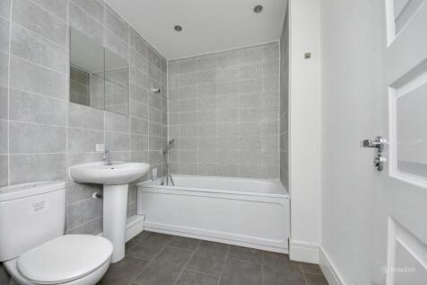 6 Paris Court Stoke-on-Trent, Staffordshire, ST1 3GJ