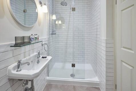 Arlington House Hotel, 24 High Street, Wooler, Northumberland NE71 6BY